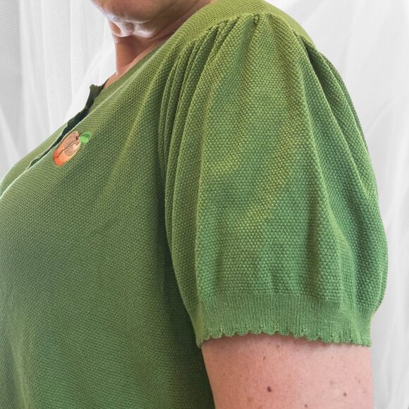 Unique Vintage Green Cardigan w/ Peach Embroidery – 2X/3X - Picture 5 of 11